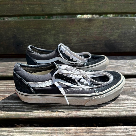 Vans Old Skool Black White Canvas Suede Low Top Skate Sneakers Women's 8 Men 6.5 - Picture 1 of 7